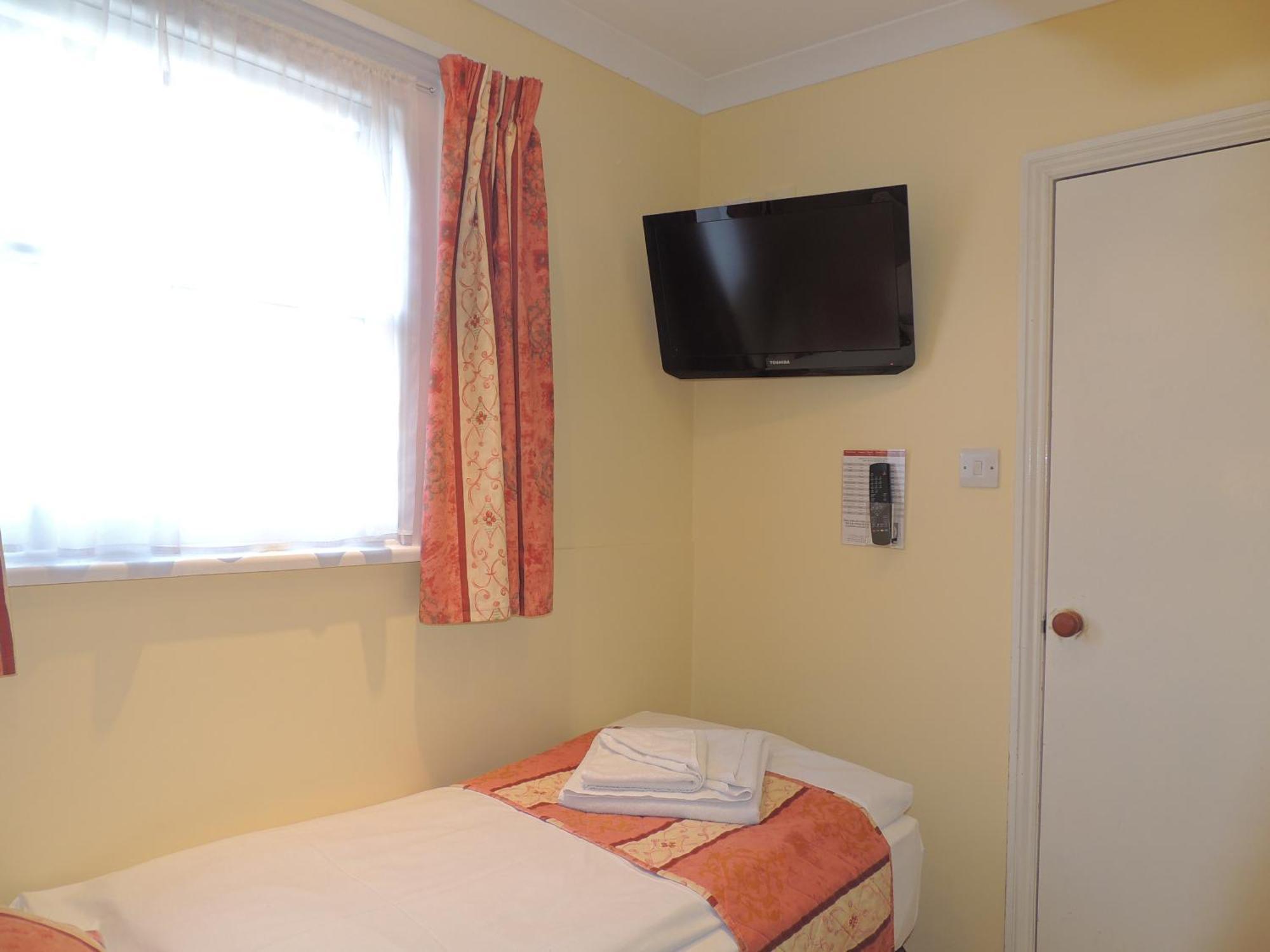 Dolphin Hotel Londra Oda fotoğraf