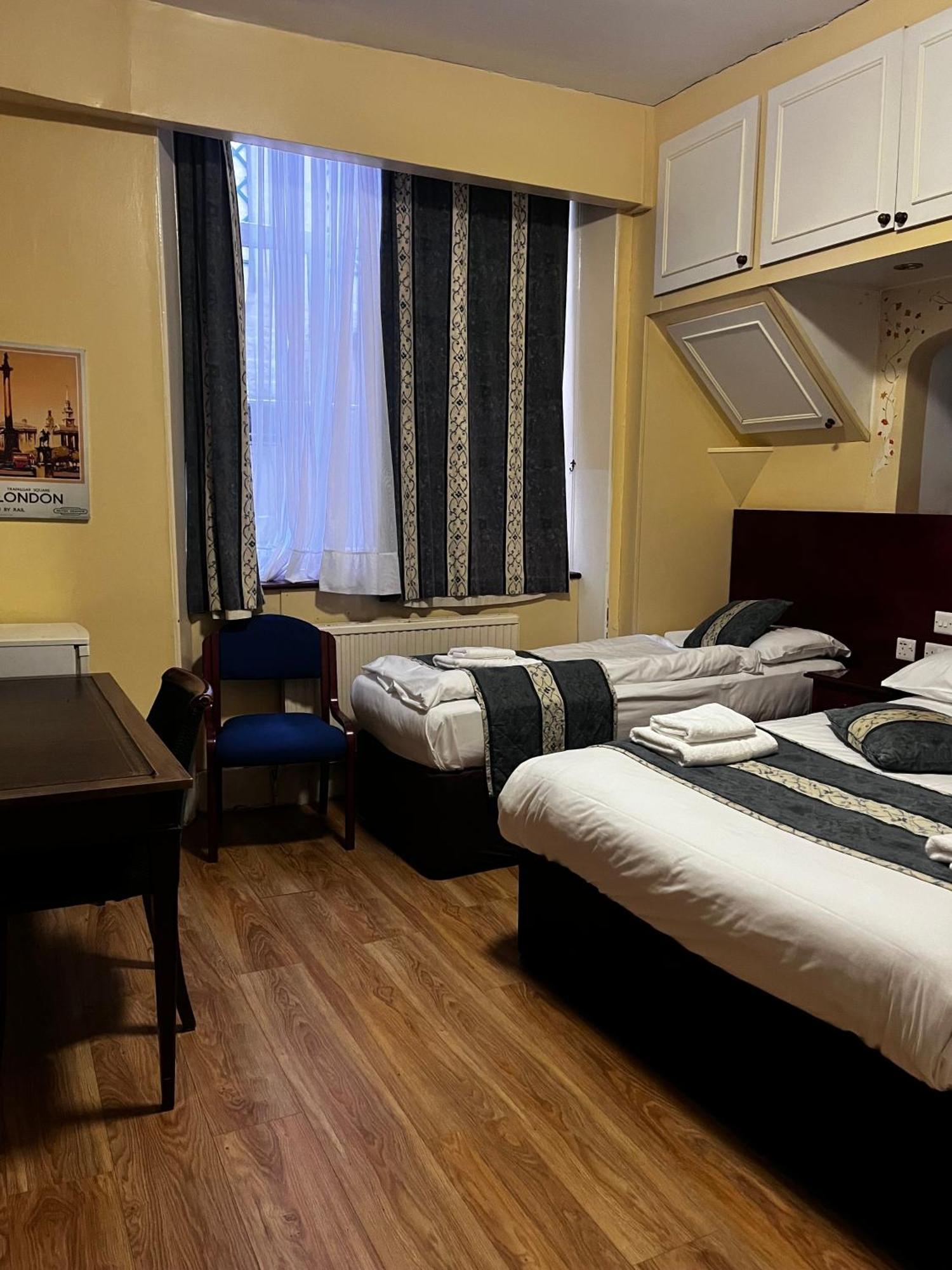 Dolphin Hotel Londra Dış mekan fotoğraf